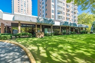 621 W 57th Ave, Vancouver, BC en alquiler Foto del edificio- Imagen 2 de 3