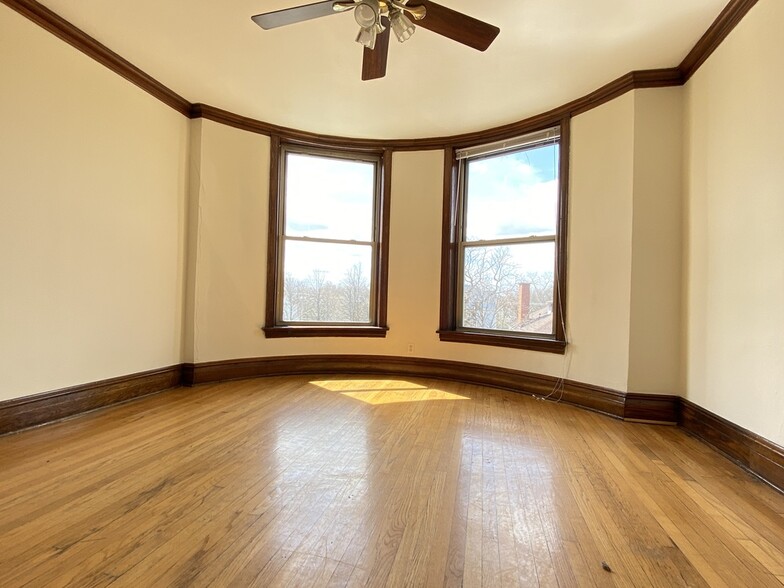 7157 S Yale Ave, Chicago, IL en venta - Foto del edificio - Imagen 3 de 5