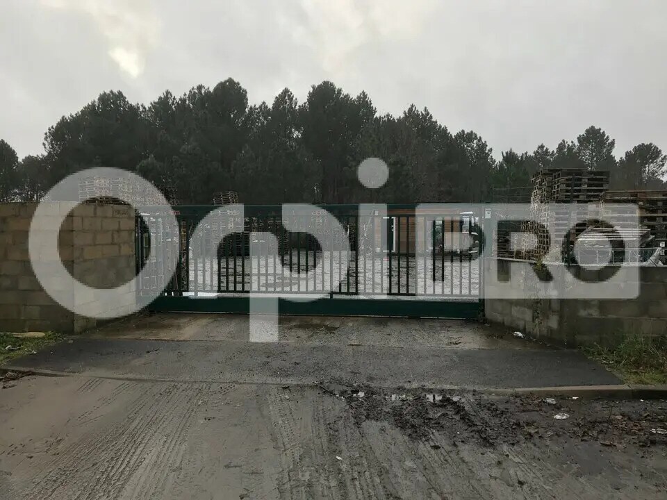 Terreno en Saint-Jean-d'Illac en alquiler Foto del edificio- Imagen 1 de 3