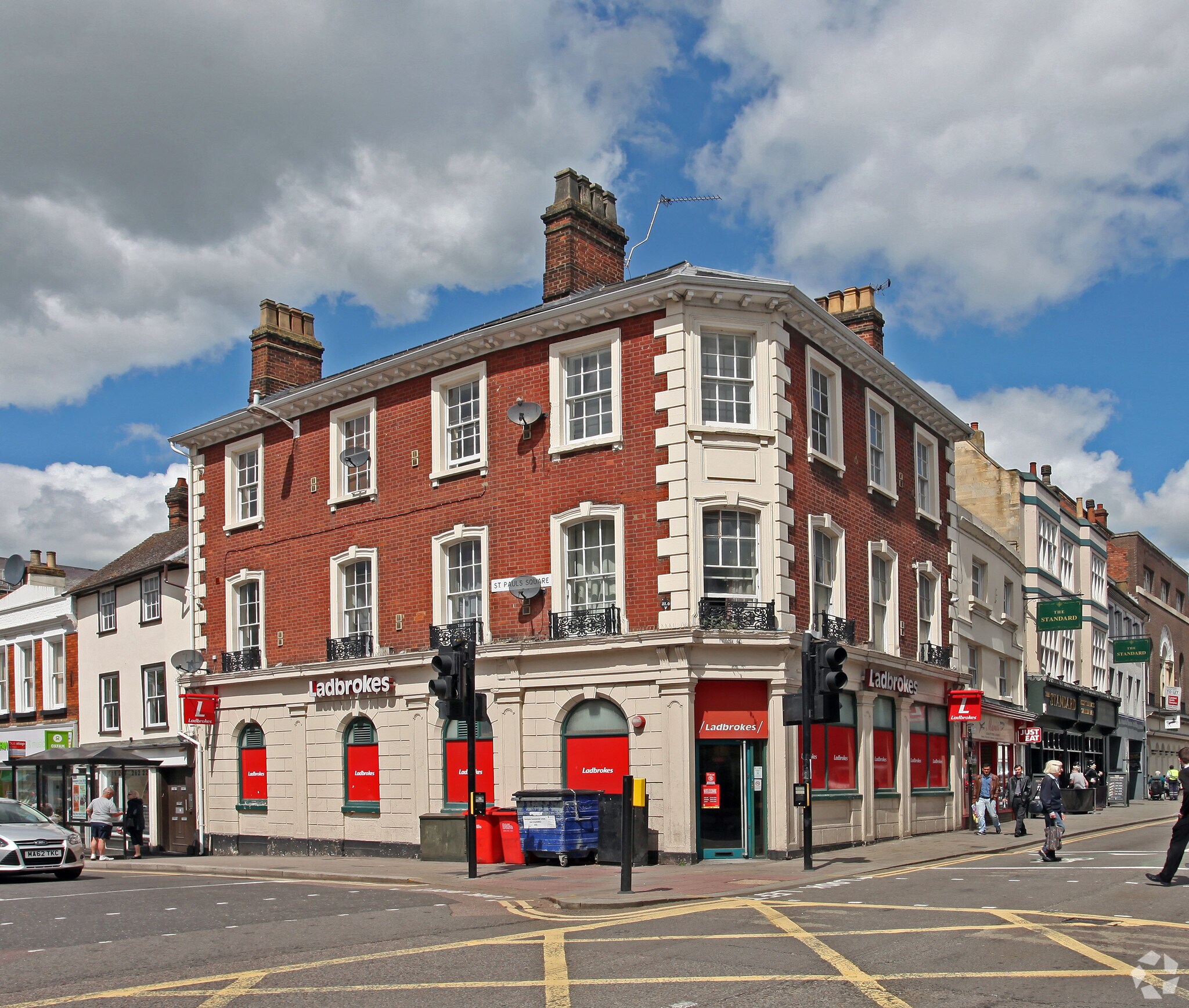 20 High St, Bedford en alquiler Foto principal- Imagen 1 de 2