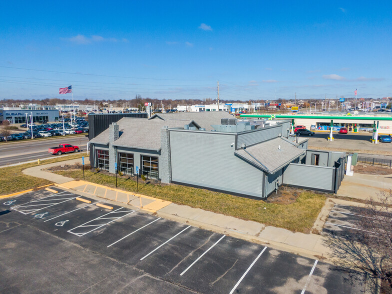 3050 Iowa St, Lawrence, KS en alquiler - Foto del edificio - Imagen 2 de 4