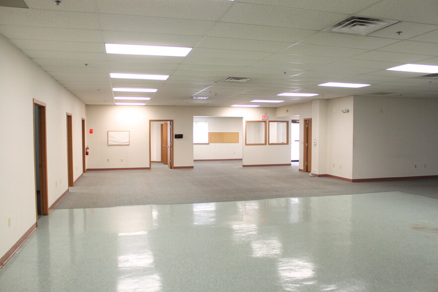 2810 Industrial Dr, Wisconsin Rapids, WI en alquiler - Foto del interior - Imagen 3 de 10