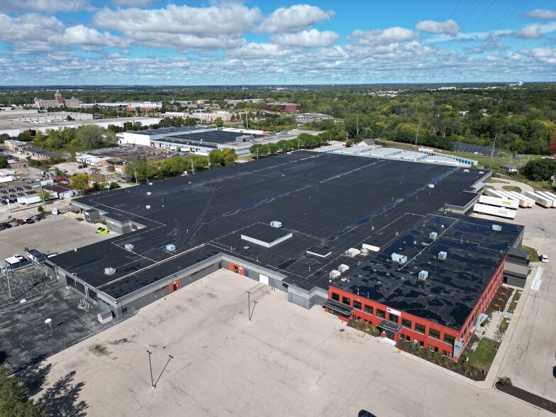 4200 N Holton St, Milwaukee, WI en alquiler - Foto del edificio - Imagen 1 de 15