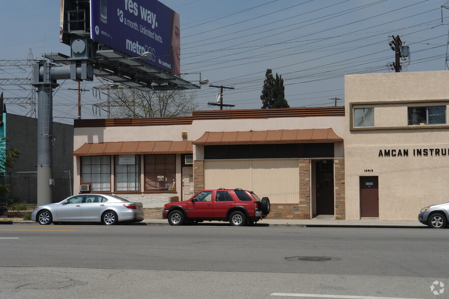 10415-10419 Burbank Blvd, North Hollywood, CA en alquiler - Foto principal - Imagen 2 de 16