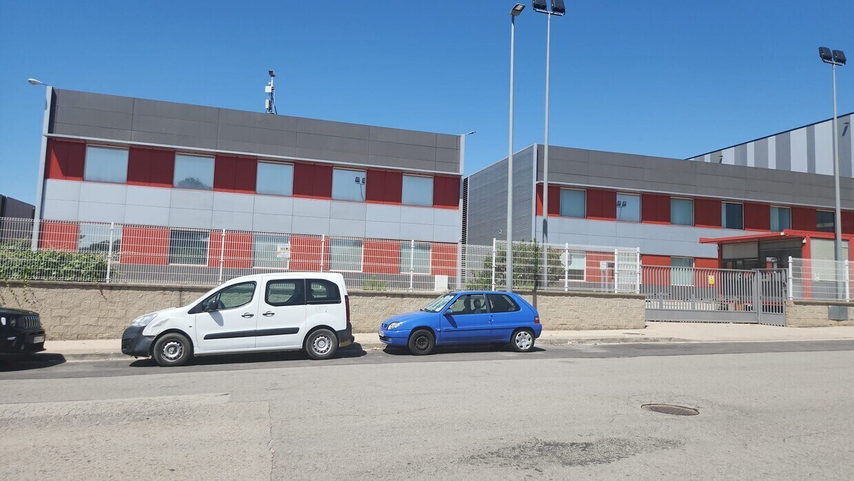 Oficina en Sant Esteve Sesrovires, Barcelona en alquiler Foto del edificio- Imagen 1 de 5