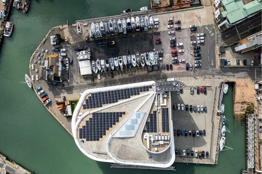 East St, Portsmouth en venta - Foto del edificio - Imagen 3 de 15