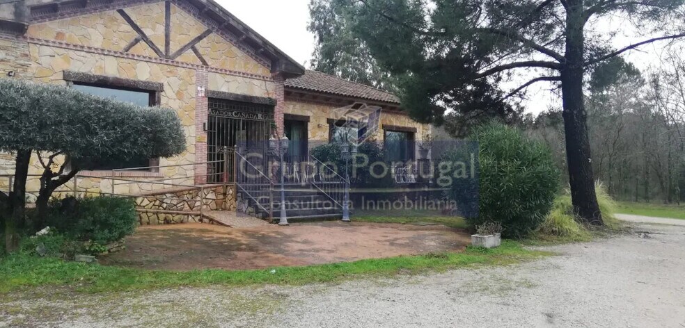 Local en Santa María del Tiétar, Ávila en venta - Foto del edificio - Imagen 2 de 7