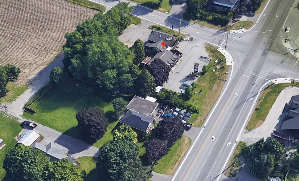 1648 Taunton, Clarington, ON en alquiler - Foto del edificio - Imagen 3 de 25