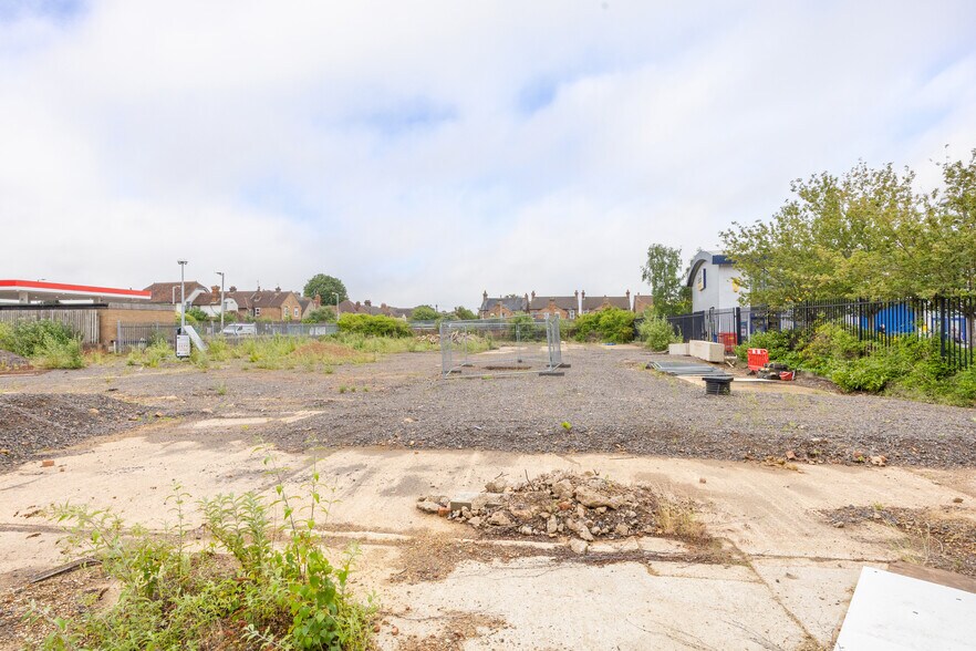 London Rd, Bedford en alquiler - Foto de la construcción - Imagen 3 de 4