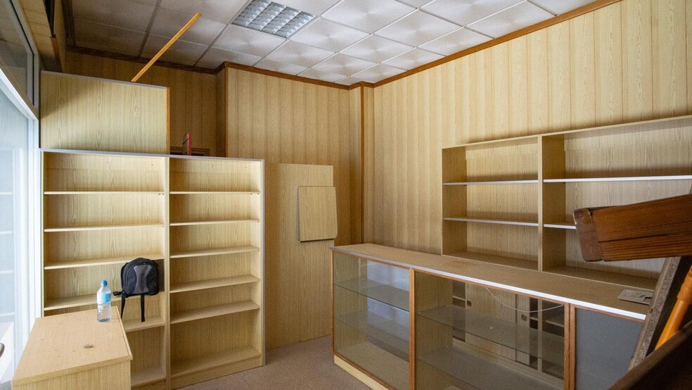 Local en Petrer, Alicante en venta - Foto del edificio - Imagen 3 de 8