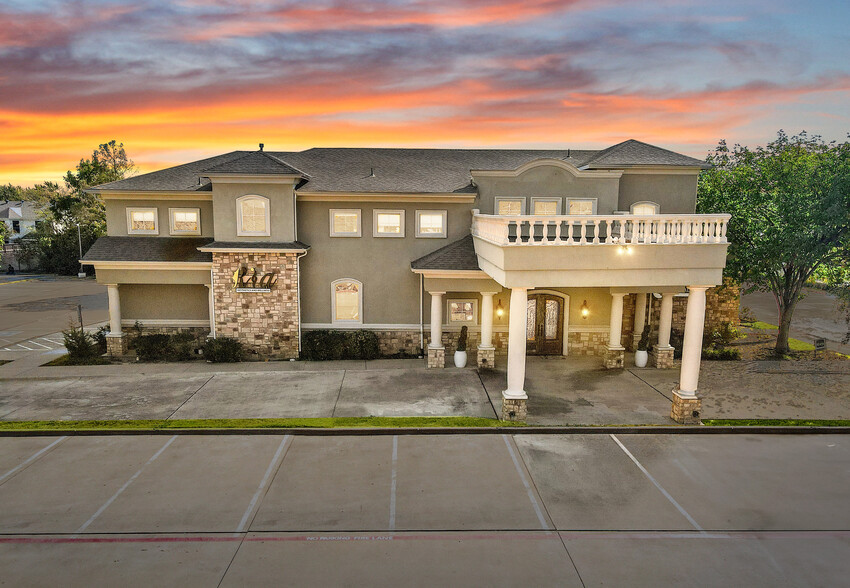 1651 Justin Rd, Flower Mound, TX en alquiler - Foto del edificio - Imagen 1 de 29