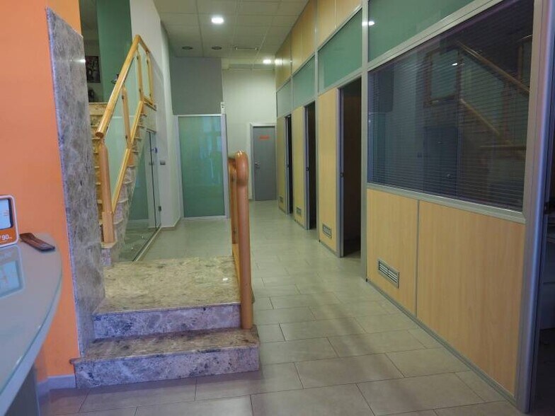 Local en València en alquiler - Foto del edificio - Imagen 3 de 9