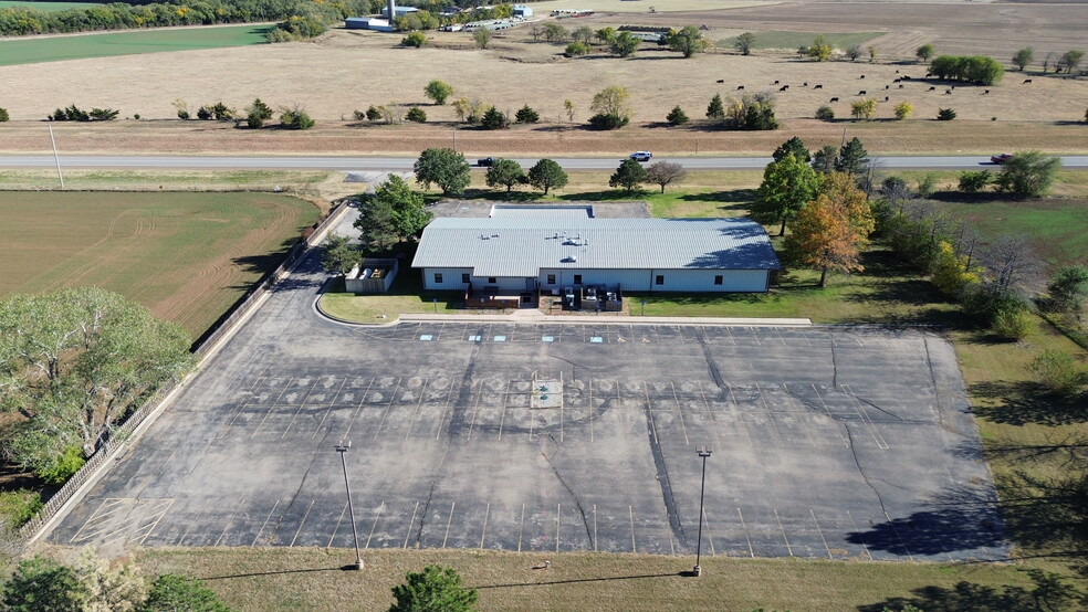 12420 W K 42 Hwy, Wichita, KS en alquiler - Foto del edificio - Imagen 2 de 4