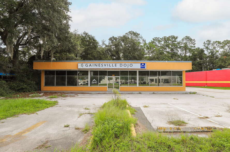 1947 N Main St, Gainesville, FL en venta - Foto del edificio - Imagen 1 de 22