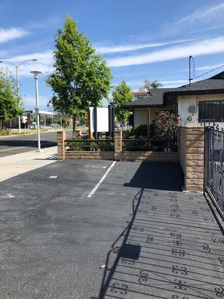 5642-5644 Rosemead Blvd, Temple City, CA en alquiler - Foto del edificio - Imagen 2 de 4