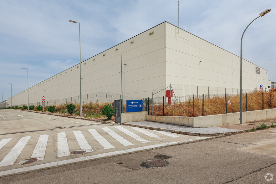 Zona logística A-2, Torija, Guadalajara en alquiler - Foto del edificio - Imagen 3 de 5