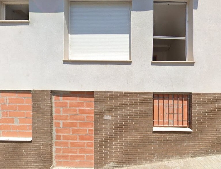 Edificio residencial en Vilanova del Camí, Barcelona en venta - Foto del edificio - Imagen 3 de 3