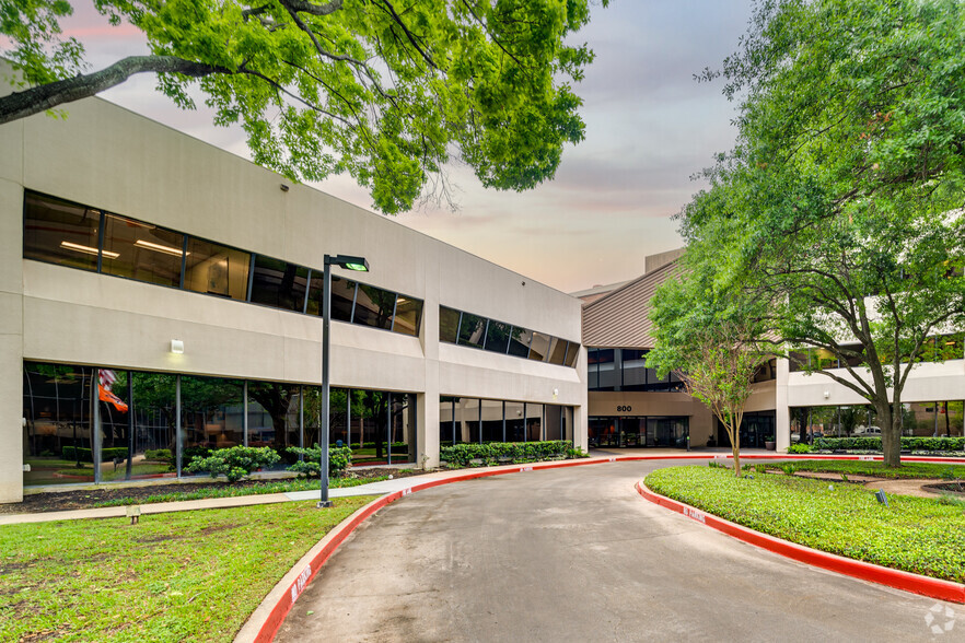 800 Bering Dr, Houston, TX en alquiler - Foto del edificio - Imagen 1 de 17