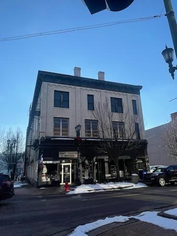 134-136 E 5th St, East Liverpool, OH en alquiler - Foto del edificio - Imagen 2 de 6