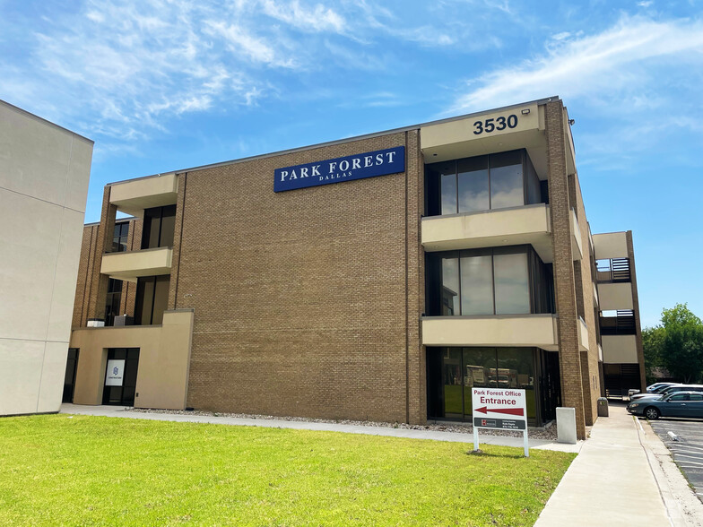 3530 Forest Ln, Dallas, TX en alquiler - Foto del edificio - Imagen 1 de 21