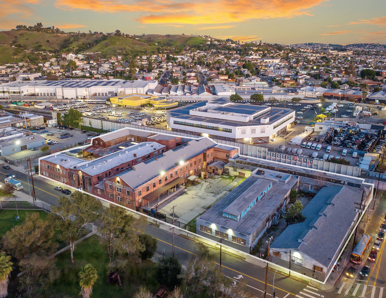 2626 Lacy St, Los Angeles, CA en venta - Foto del edificio - Imagen 1 de 25