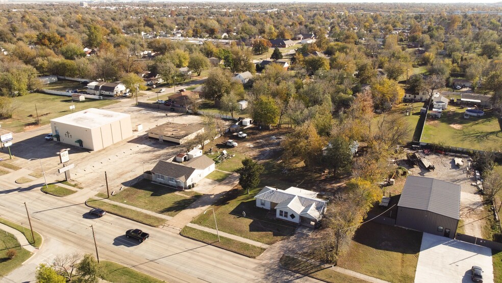 3222 SE 15th St, Del City, OK en venta - Foto del edificio - Imagen 2 de 40