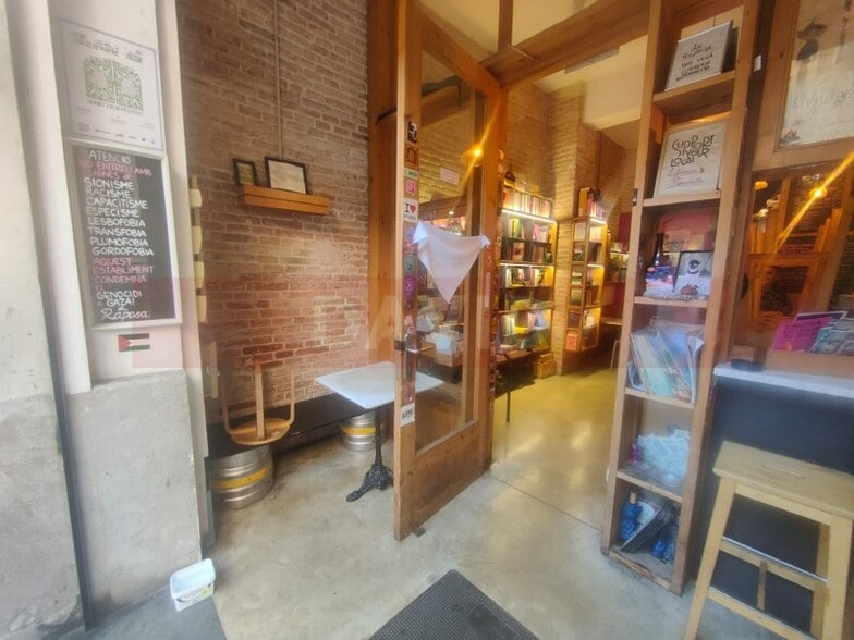 Local en Barcelona, Barcelona en alquiler - Foto del interior - Imagen 3 de 4