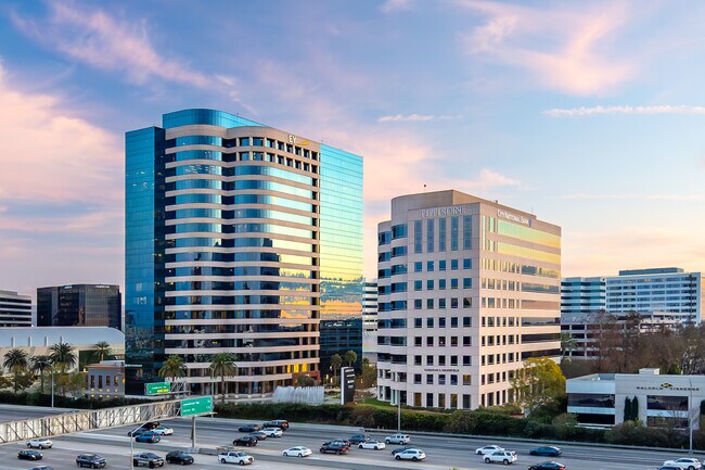 Más detalles de 18101 Von Karman Ave, Irvine, CA - Oficina en alquiler