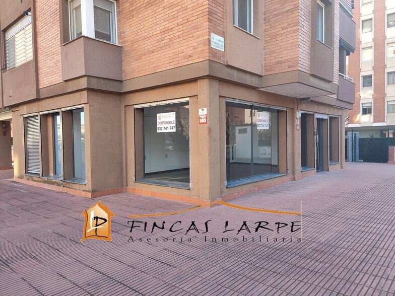 Local en Martorell, Barcelona en alquiler - Foto del edificio - Imagen 2 de 5