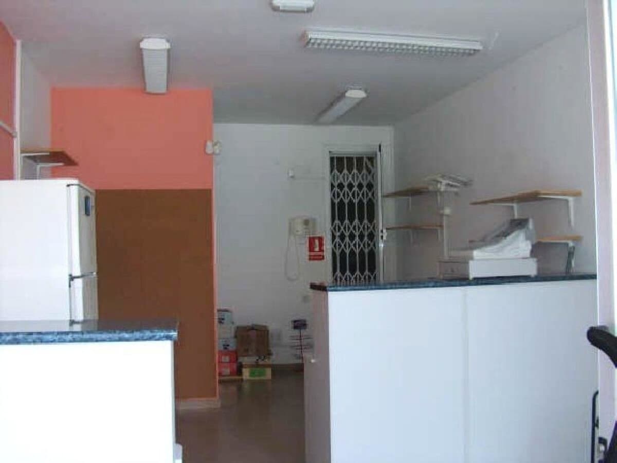 Granollers, BAR 08402 - - - Foto del interior - Image 2 of 3