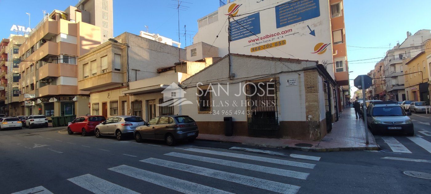 Terreno en Torrevieja, Alicante en venta Foto principal- Imagen 1 de 8