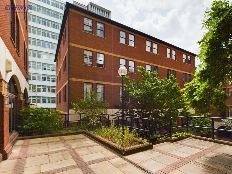 119 High St, Croydon en alquiler - Foto principal - Imagen 1 de 4