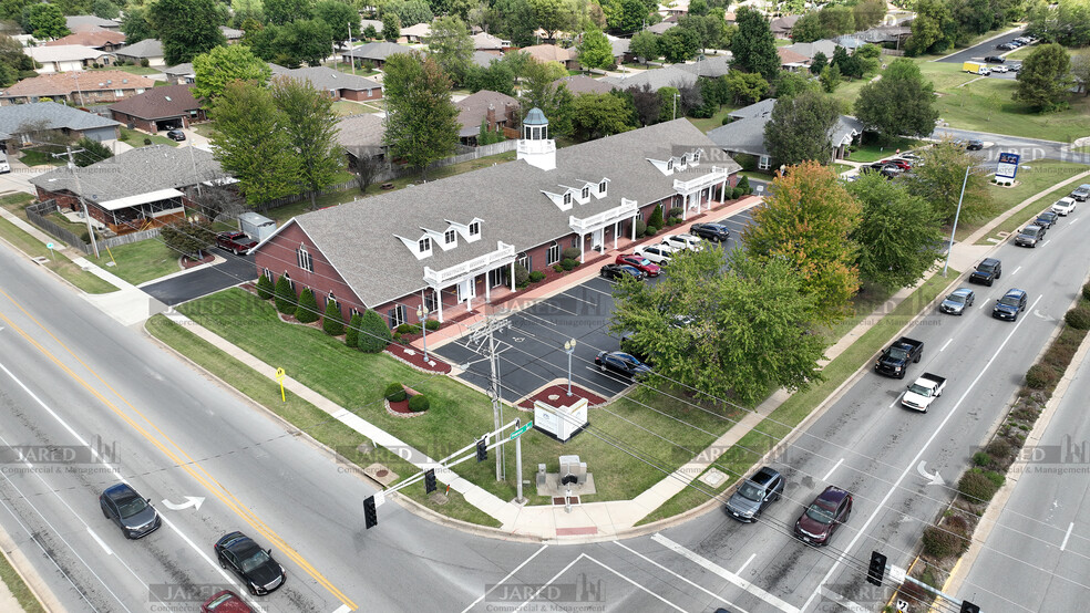 1411 E Primrose St, Springfield, MO en alquiler - Foto del edificio - Imagen 3 de 22