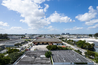 4225 NW 72nd Ave, Miami, FL - vista aérea  vista de mapa - Image1