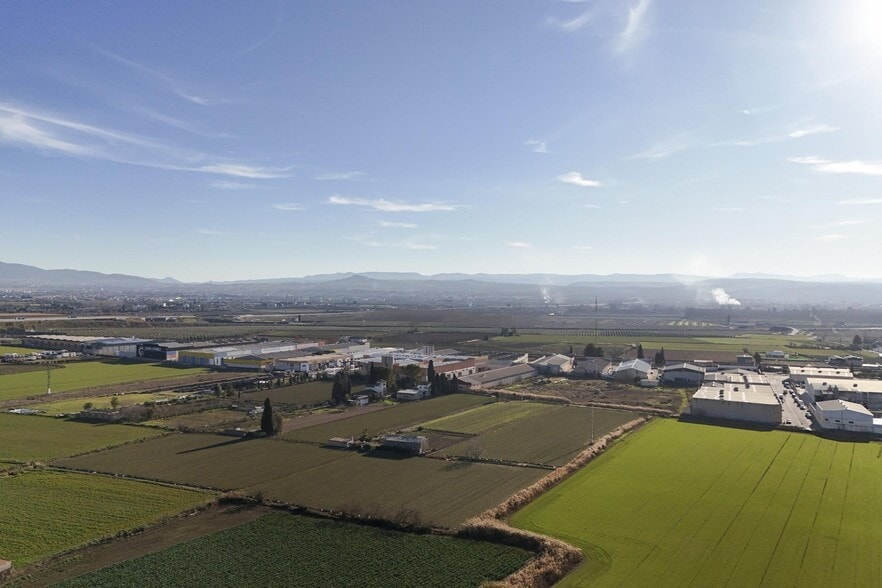 Camino del Jueves, S/N, Atarfe, Granada en venta - Foto del edificio - Imagen 3 de 28