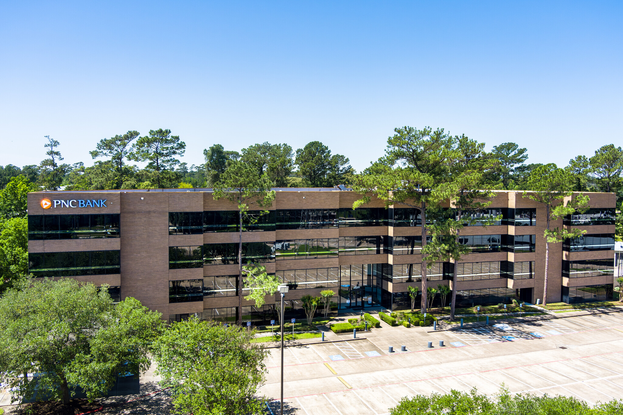 25211 Grogans Mill Rd, The Woodlands, TX en alquiler Foto del edificio- Imagen 1 de 5