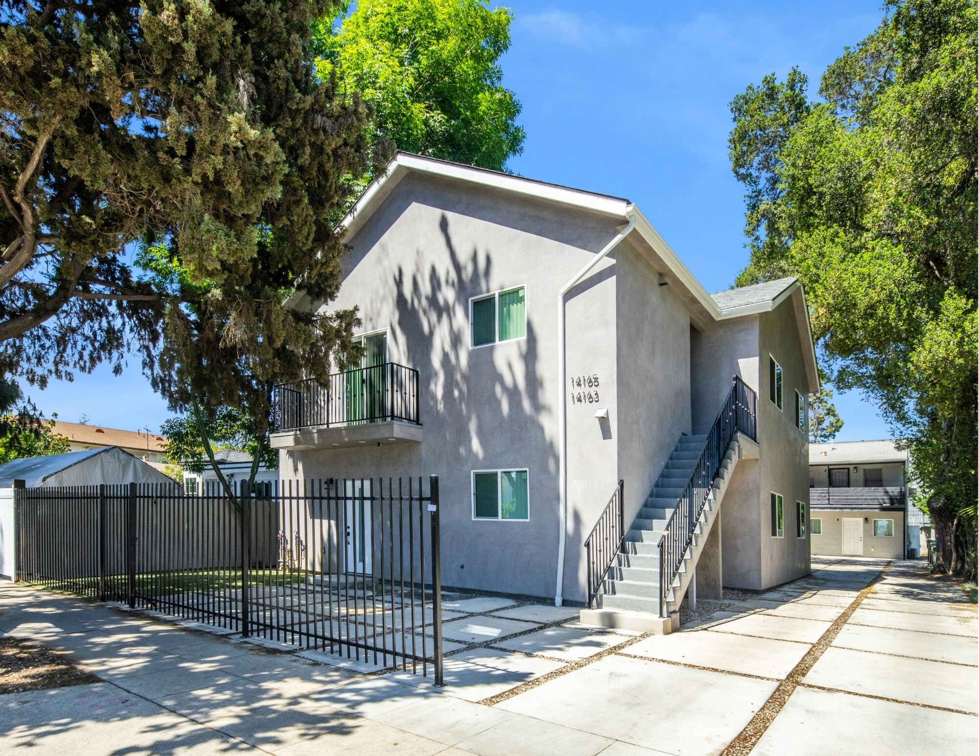 14161 Friar St, Van Nuys, CA en venta Foto del edificio- Imagen 1 de 1
