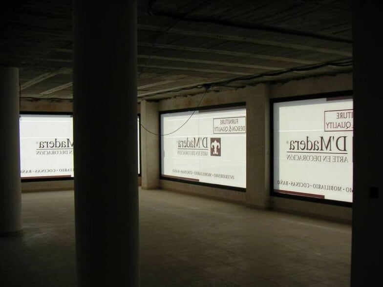 Local en El Ejido, Almería en alquiler - Foto del edificio - Imagen 2 de 4