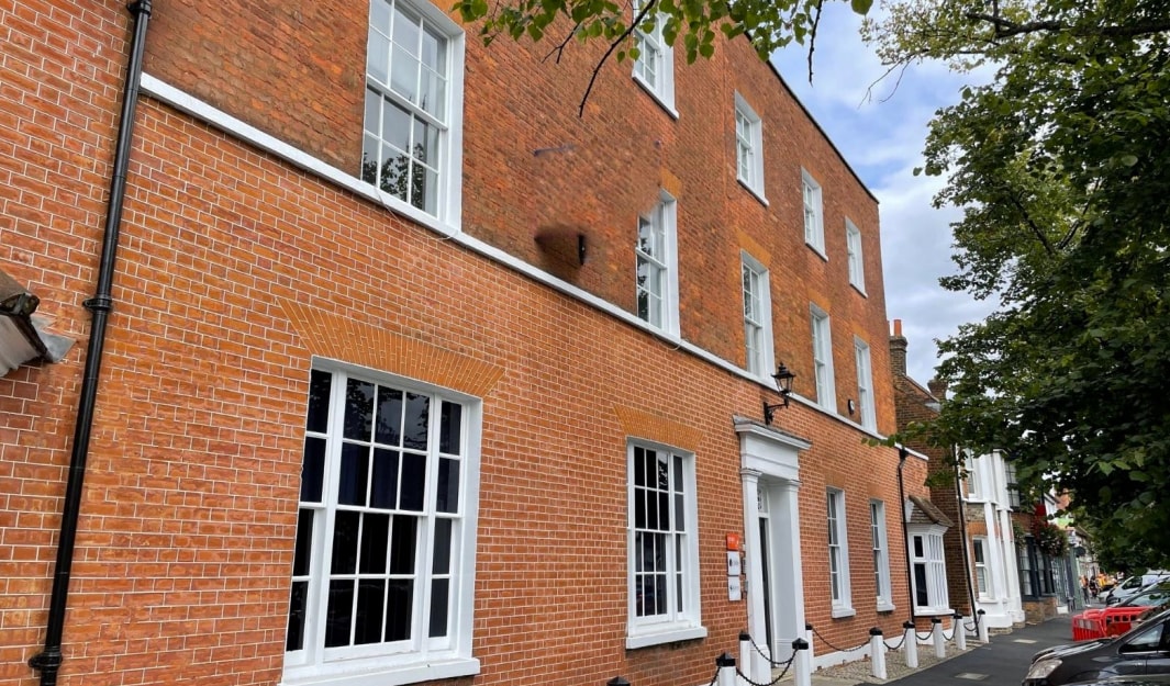 27 London End, Beaconsfield en alquiler Foto del edificio- Imagen 1 de 4