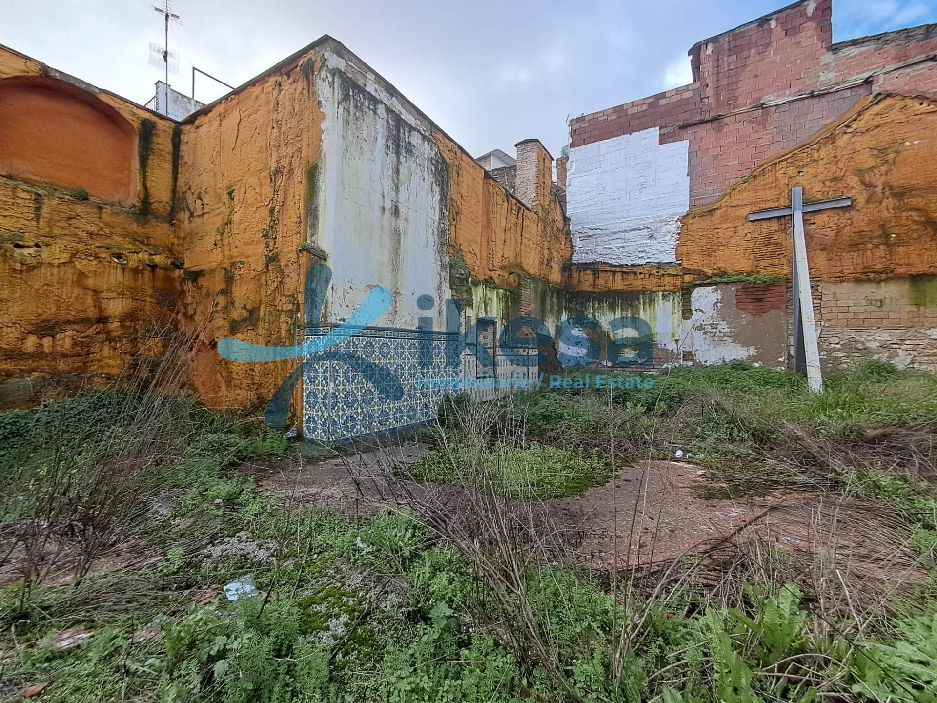 Calle Poeta Juan Ramón Jiménez, 13, FERNÁN NÚÑEZ, Córdoba en venta Foto del edificio- Imagen 1 de 10