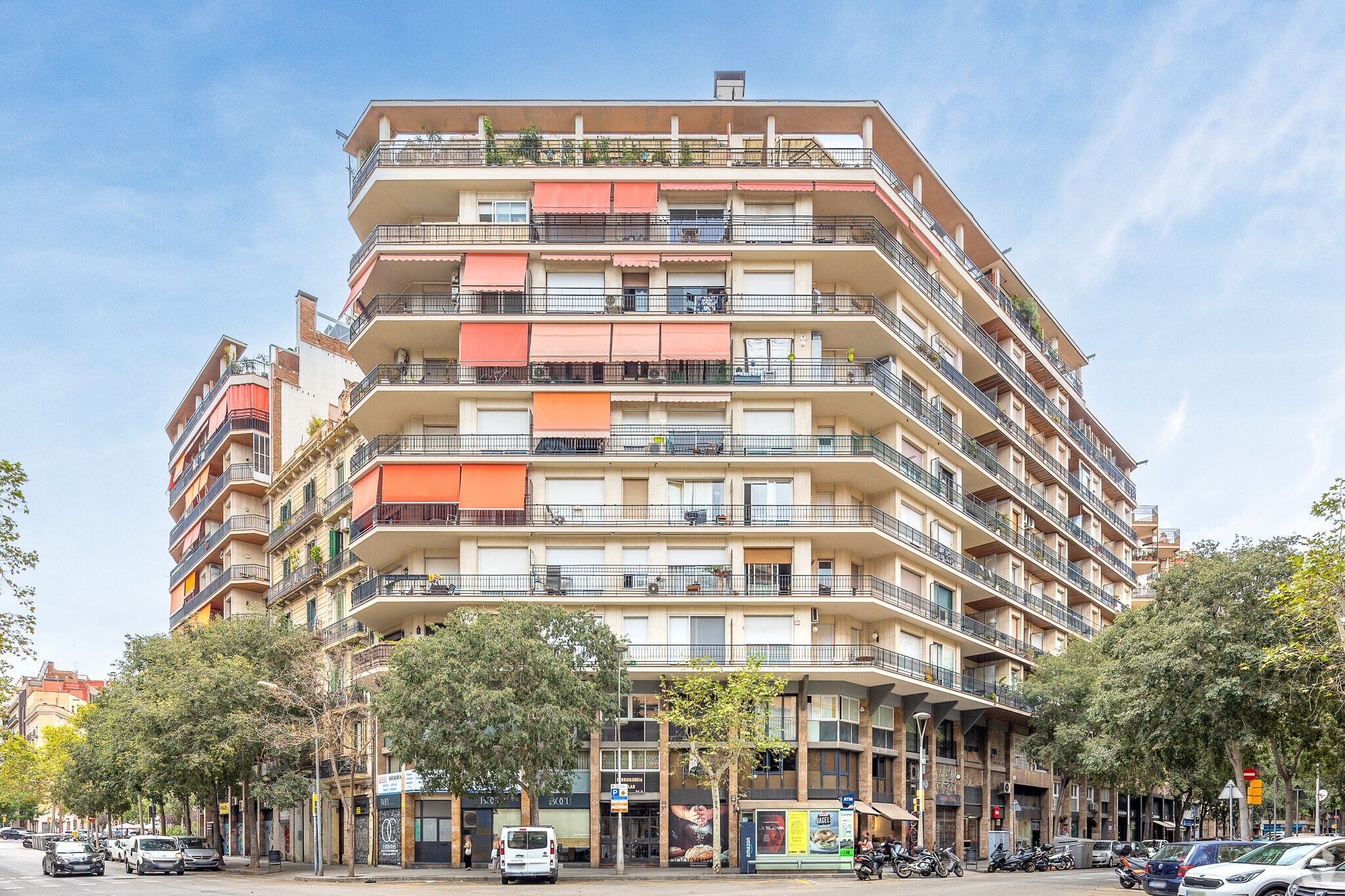 Carrer De Rocafort, Barcelona, Barcelona en venta Foto principal- Imagen 1 de 3