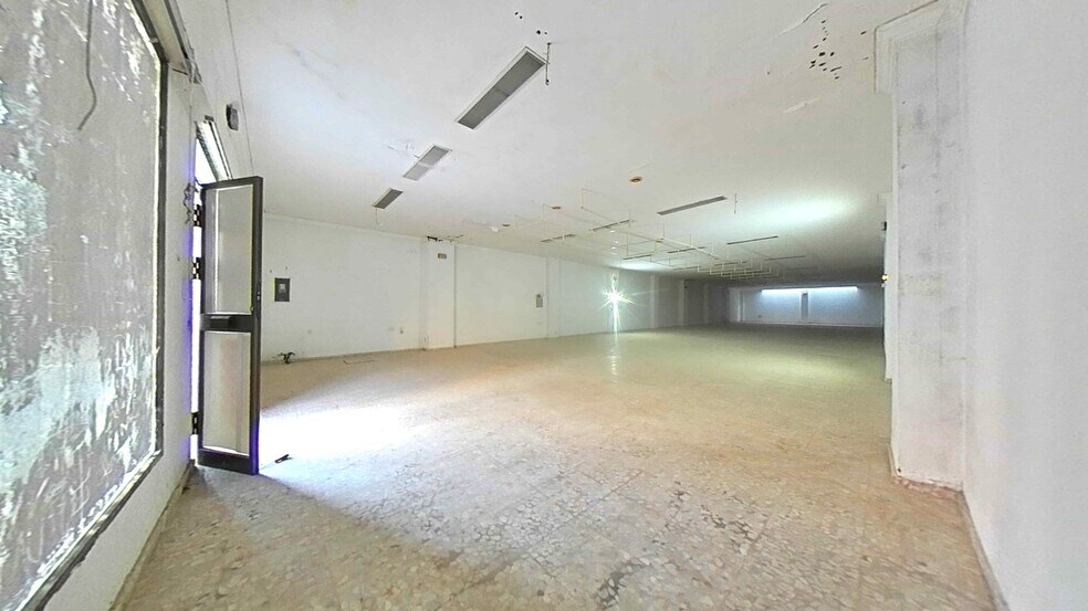 Local en Mairena del Alcor, Sevilla en venta - Foto del interior - Imagen 2 de 8