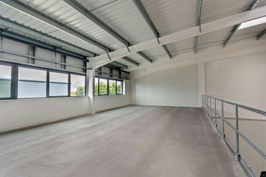 41 College Rd, Aylesbury en alquiler - Foto del edificio - Imagen 3 de 5