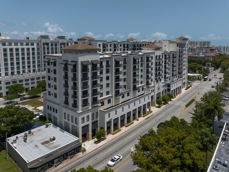 301 Altara Ave, Coral Gables, FL en alquiler - Foto del edificio - Imagen 3 de 48