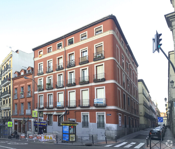 Edificios residenciales en Madrid, MAD en venta - Foto del edificio - Imagen 2 de 2