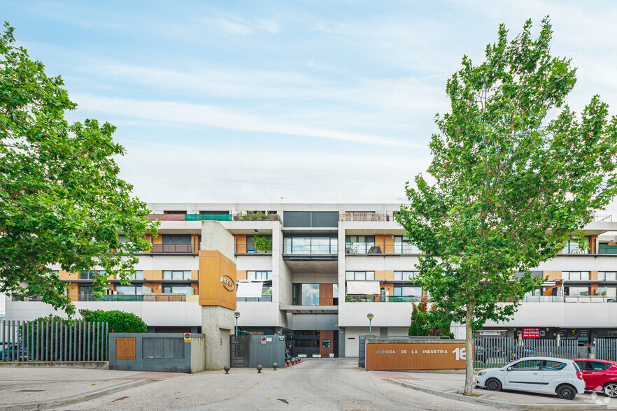 Oficinas en Tres Cantos, MAD en venta - Foto del edificio - Imagen 2 de 4