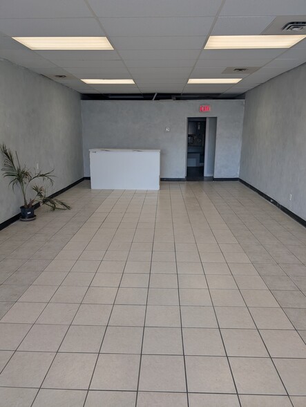 219 Victoria Av E, Regina, SK en alquiler - Foto del interior - Imagen 3 de 9