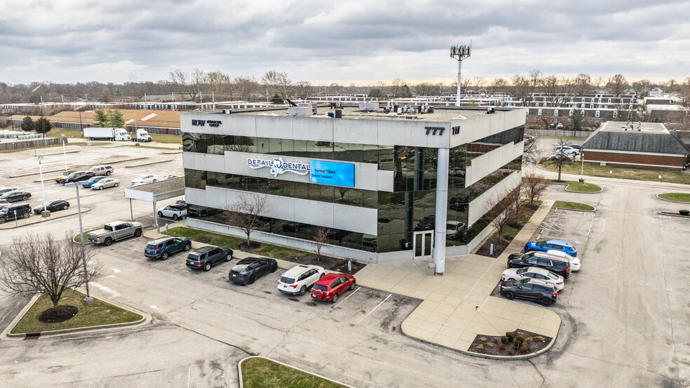 777 Beachway Dr, Indianapolis, IN en alquiler - Foto del edificio - Imagen 2 de 14