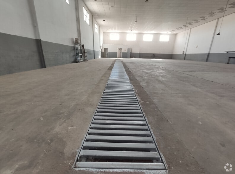 Nave en Quintanar de la Orden, Toledo en venta - Foto del edificio - Imagen 2 de 13