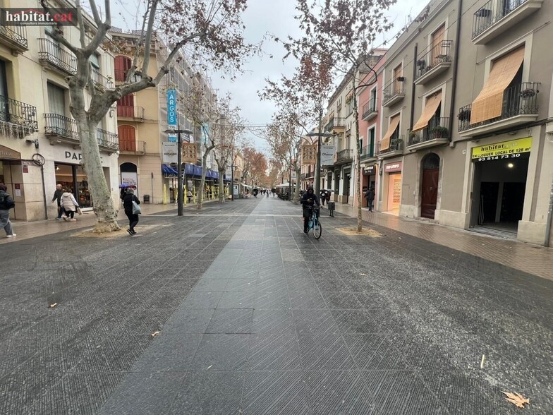 Local en Vilanova i la Geltrú, Barcelona en alquiler - Foto del edificio - Imagen 3 de 4